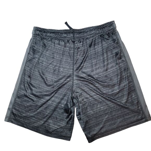 Umbro black & Gray Men's Soccer shirts size Large - Picture 3 of 7